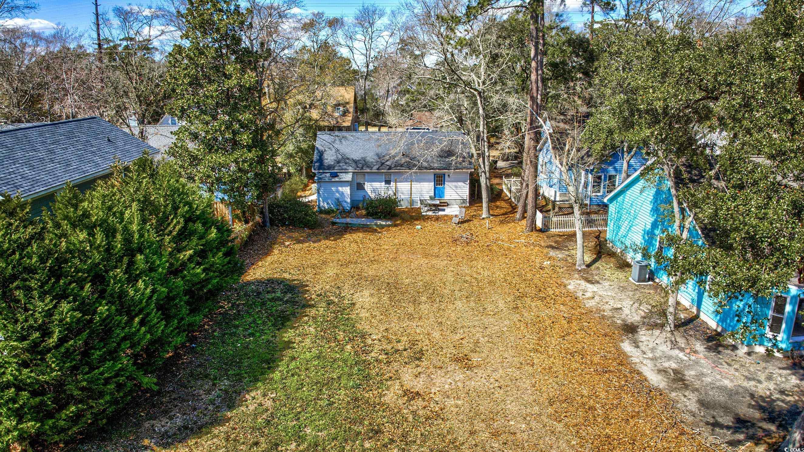 Image 2: View of yard