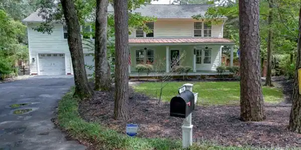 936 Oak Ridge Pl.