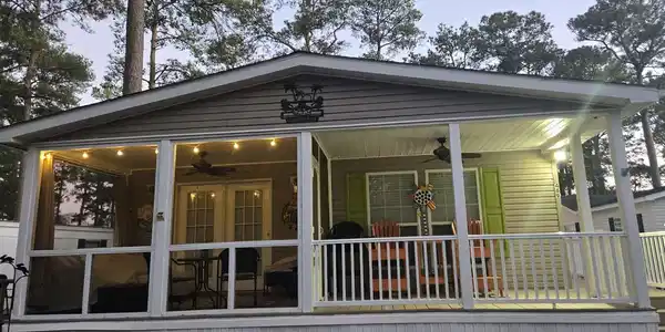 449 East Bank Dr.