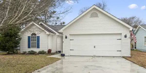 9607 Kings Grant Dr.