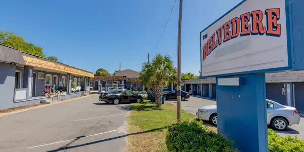 404 14th Ave. S