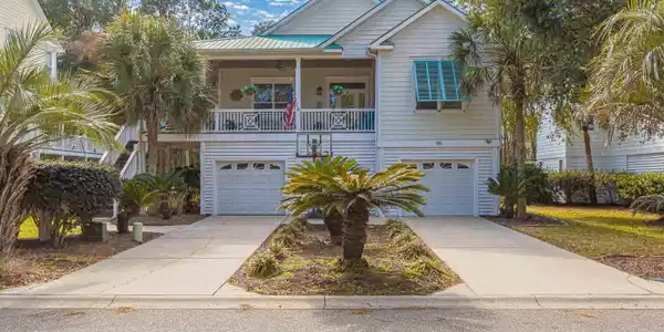 115 Harbourreef Dr.