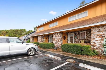 1830 Fairway Ridge Dr.
