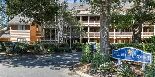 180 Rothbury Circle