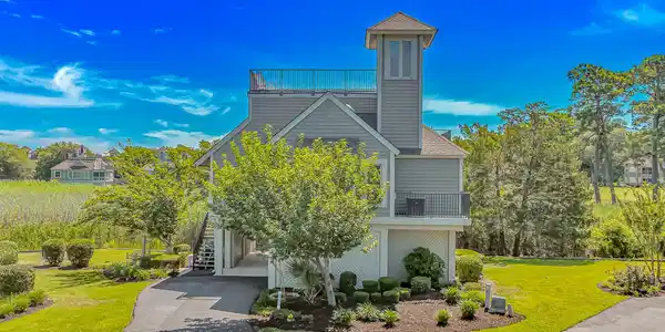 1668 Harbor Dr.