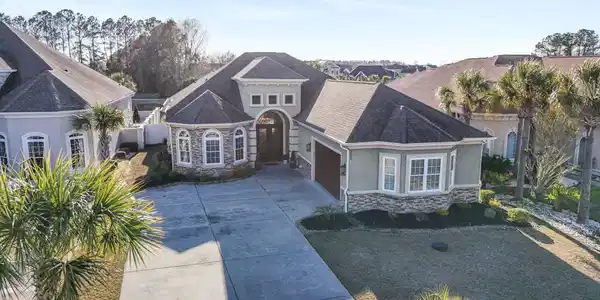 688 Edgecreek Dr.