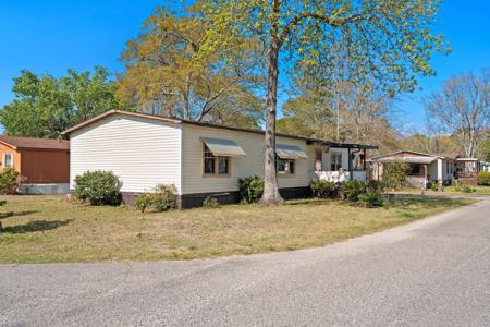 100 Crooked Island Circle