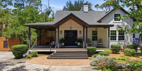 5625 Pinckney Ave.