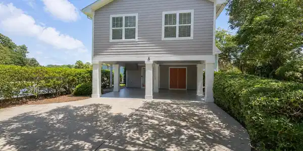 816 11th Ave. N
