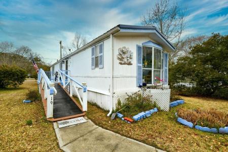 19 Crooked Island Circle
