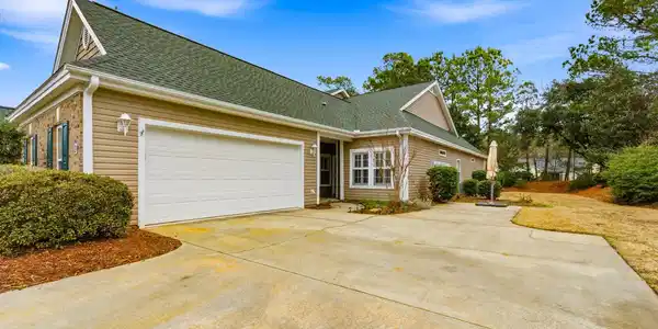 300 Nuthatch Ln.