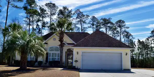 425 Harbour Reef Dr.