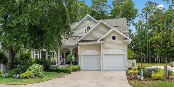 5017 Gilbert Ln.