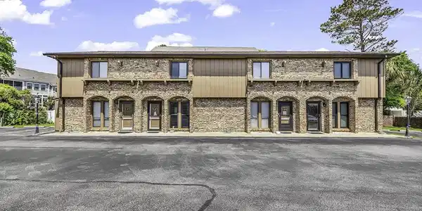 405 N Hillside Dr.