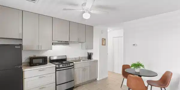 Image 4 Image 4