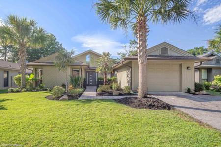 985 Cedarwood Circle