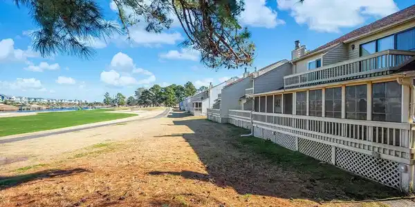4046 Fairway Lakes Dr.