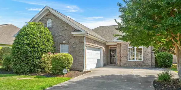 1521 Saint Thomas Circle