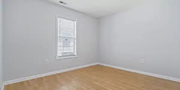 Image 4 Image 4
