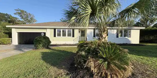 7616 Glenwood Dr.