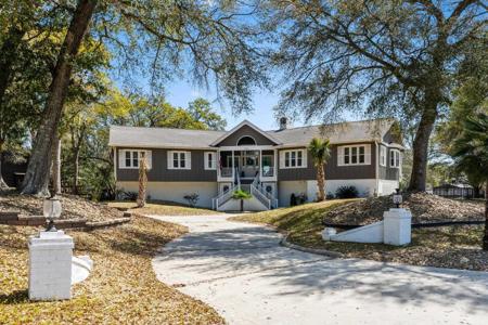 800 Tillson Rd.