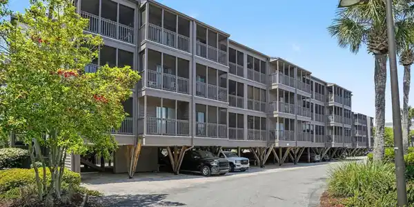 206 2nd Ave. N