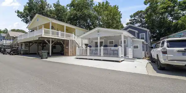 6001 S Kings Hwy.