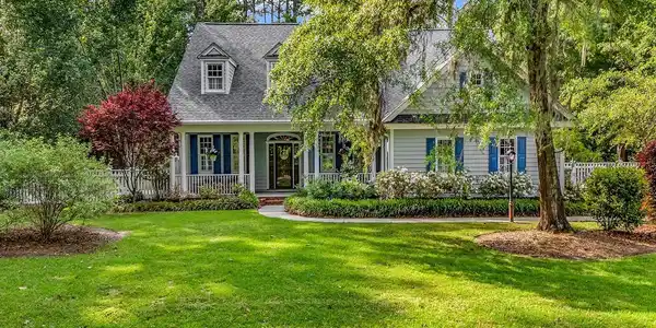 376 Congressional Dr.