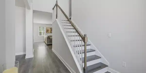 Image 4 Image 4