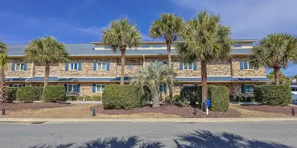 206 Double Eagle Dr.