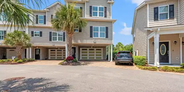 1907 Enclave Ln.