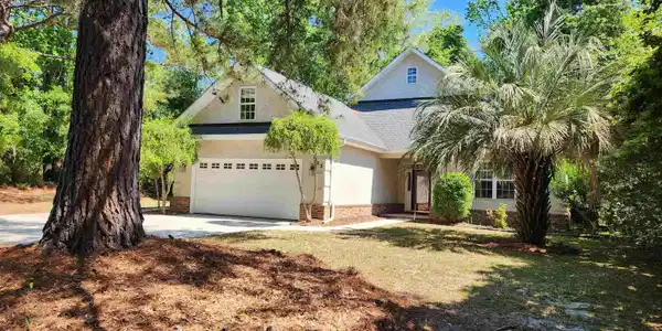 23 Monarch Ct.
