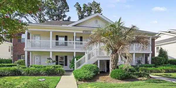 1250 River Oaks Dr.