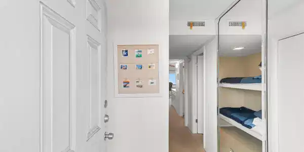 Image 4 Image 4