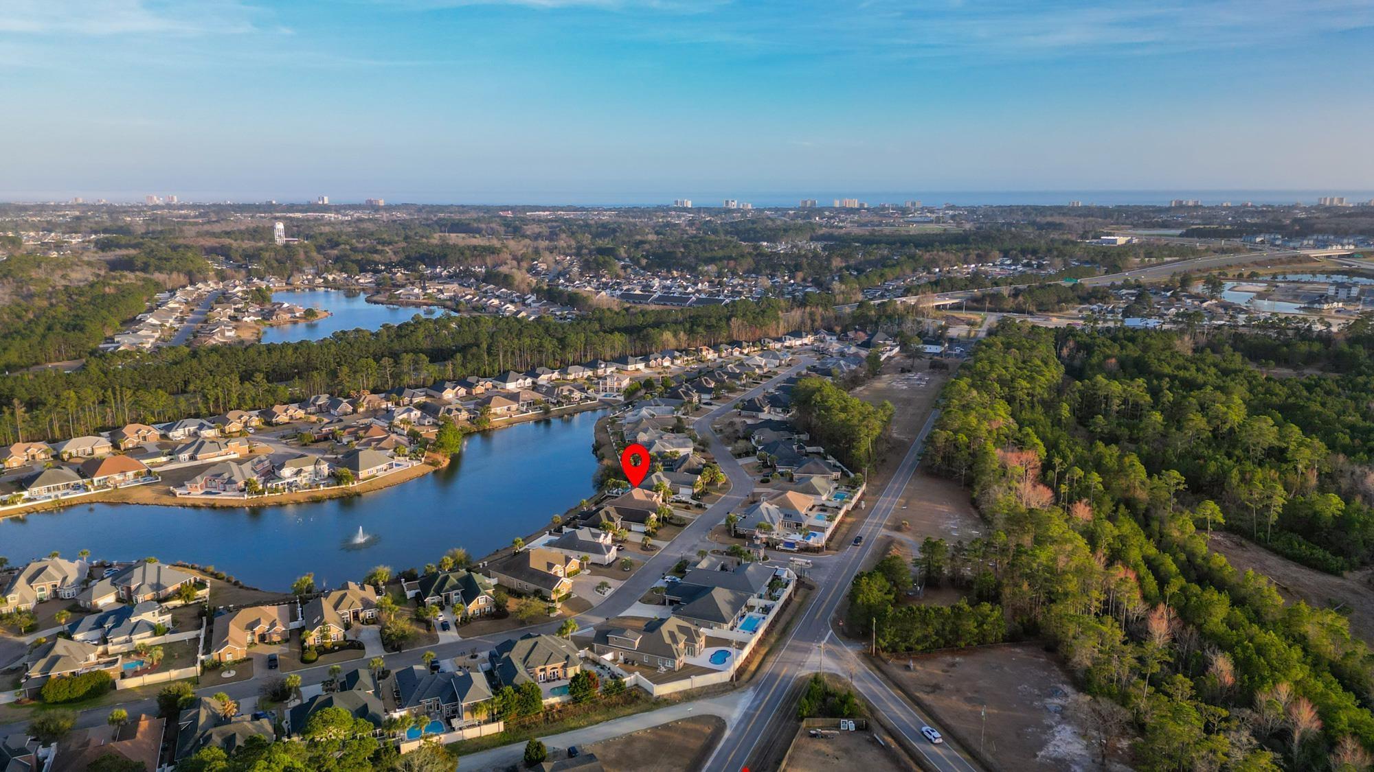 Image 4: beautiful view, quiet neighborhood but minutes to