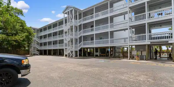 300 Marsh Pl.