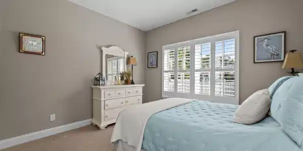 Image 4 Image 4