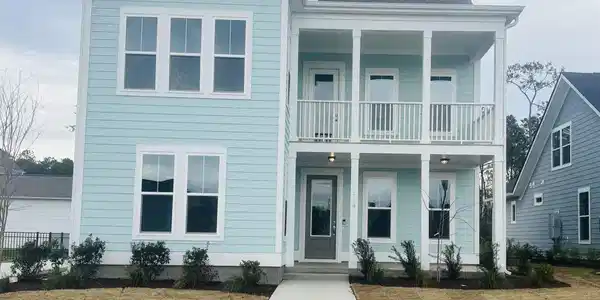 1729 Tryon Dr