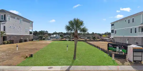 200 West Palms Dr.