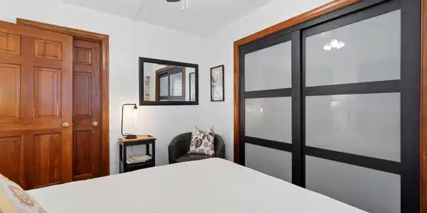 Image 4 Image 4