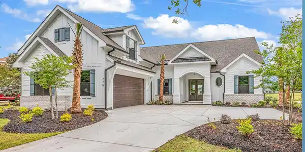 5811 Woodside Dr.