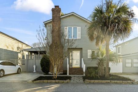 2707 Hillside Dr. S