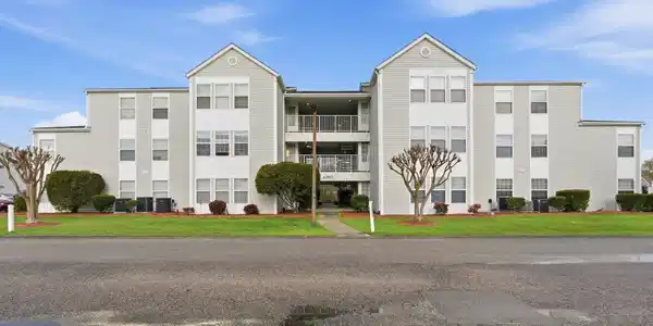 2280 Andover Dr.