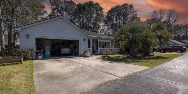 9409 Chicory Ln.
