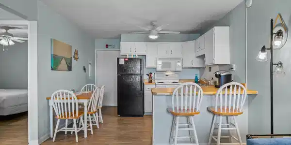 Image 4 Image 4
