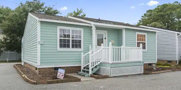 609 B 3rd Ave. S