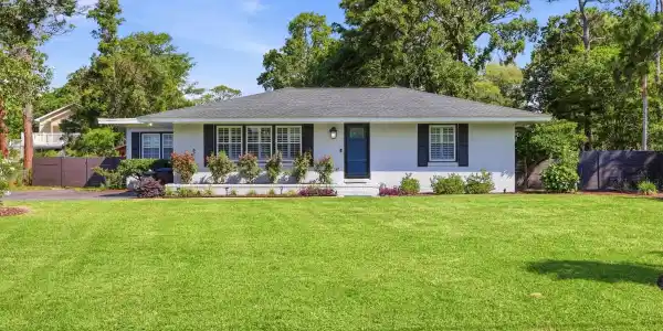3905 Pine Lake Dr.