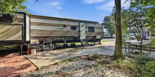 5400 Little River Neck Rd.