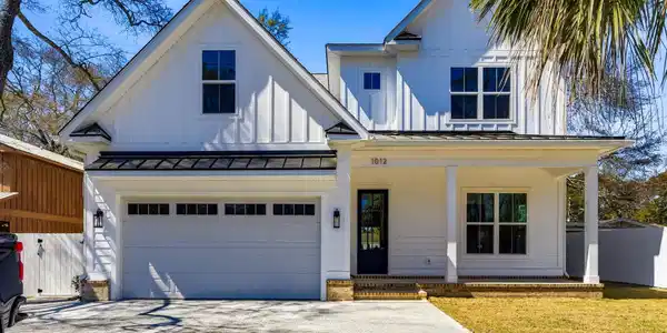 1012 S Hollywood Dr.