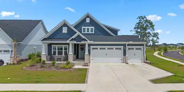 2206 Vera Way